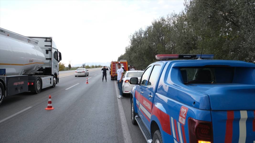 Konya’daki feci kazada can veren Engin Can Demirtepe toprağa verildi 5